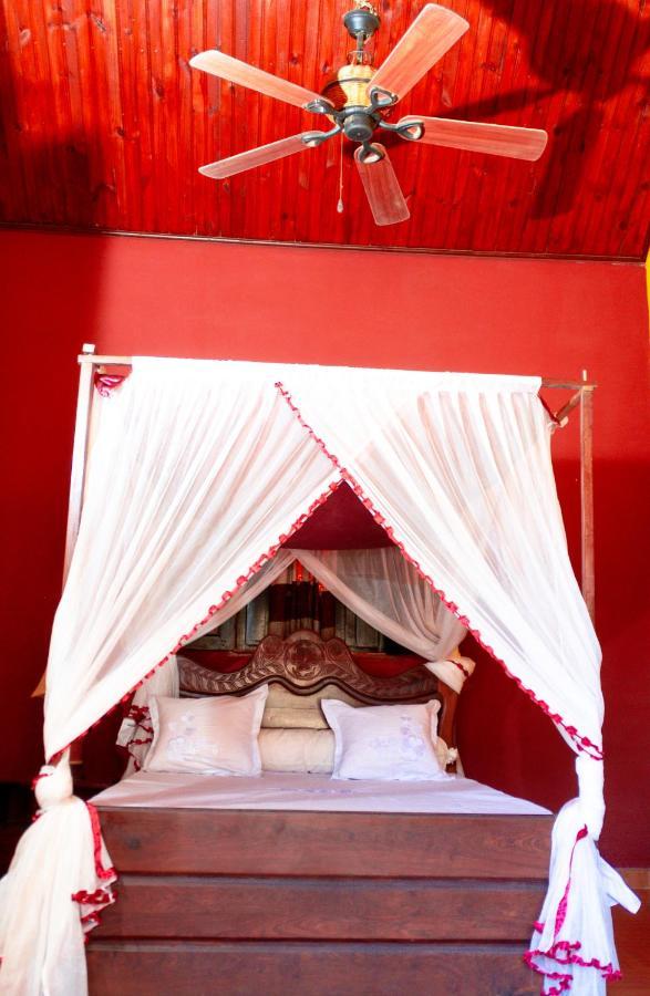 Bohobe Naboty Bed & Breakfast โตเลียรา ภายนอก รูปภาพ