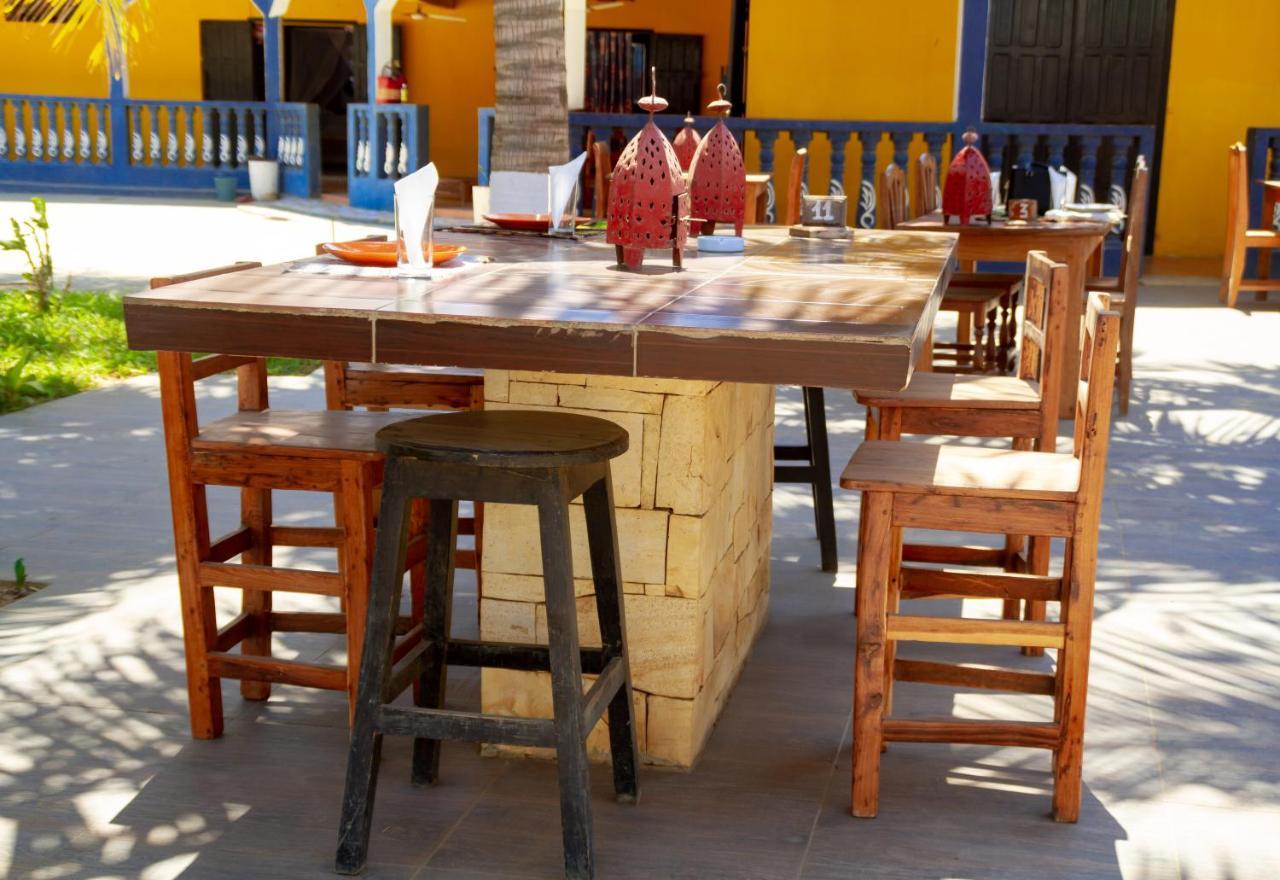 Bohobe Naboty Bed & Breakfast โตเลียรา ภายนอก รูปภาพ