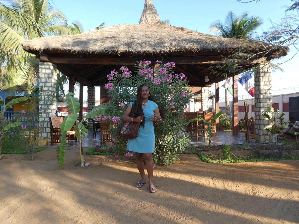 Bohobe Naboty Bed & Breakfast โตเลียรา ภายนอก รูปภาพ